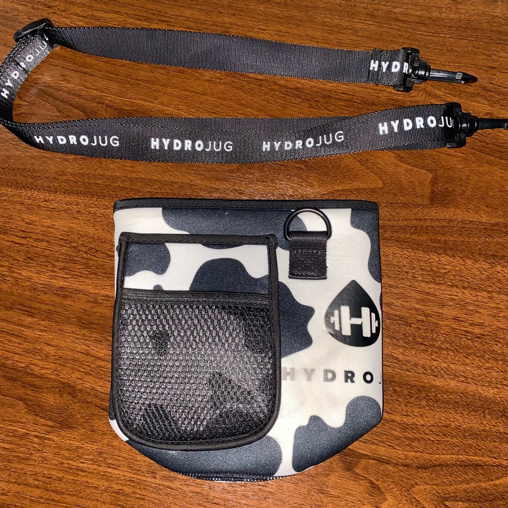 OG Cow Print Hydrojug Sleeve! 🐄